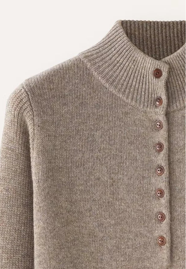 Eight-Button Quarter Pullover